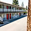 Charm Motel & Suites