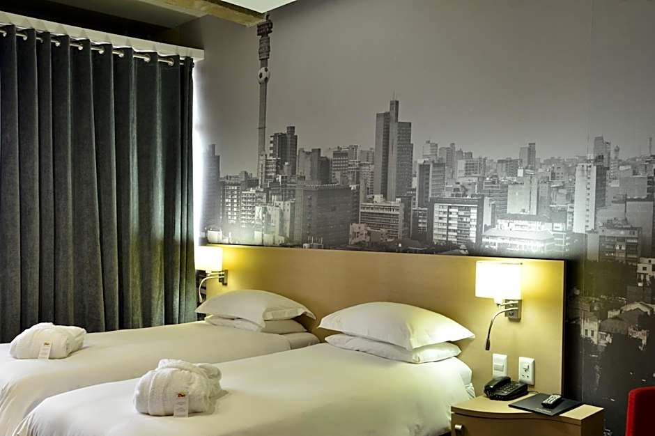 Reef Hotel - Johannesburg