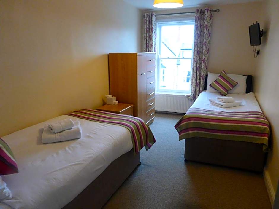 Harry's Hotel & Restaurant