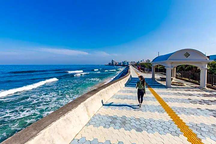 LDKAmerican Village Condo Luana – Chatan, CA