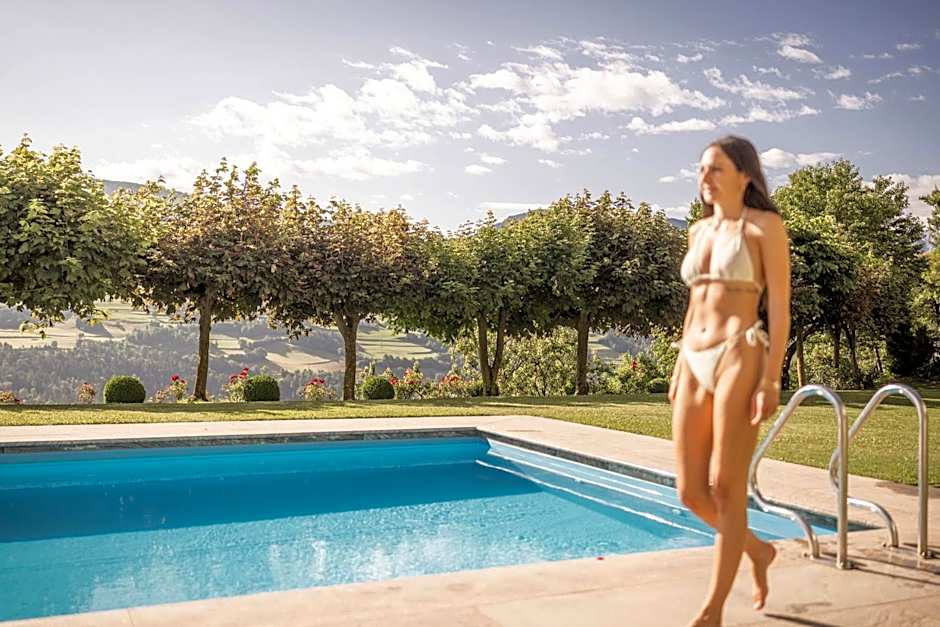 EGGER Apartments & Suites