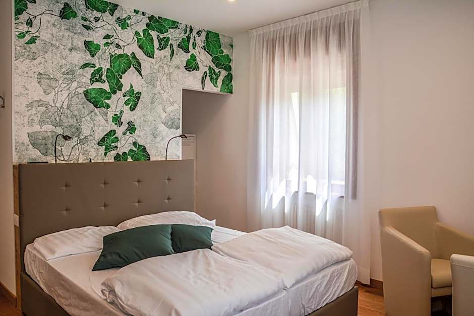 Foto 1 von 9 von Deluxe 1 Double Bed or 2 Beds, Lake View