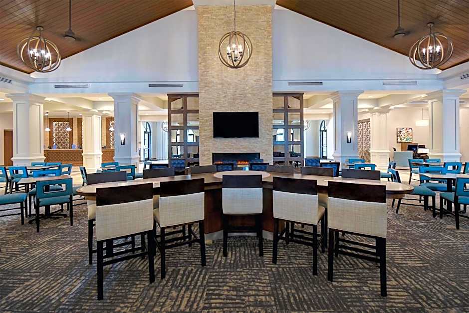 Homewood Suites by Hilton Orlando at FLAMINGO CROSSINGS Town Center