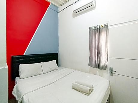 Ariska Room near Alun Alun Jombang RedPartner