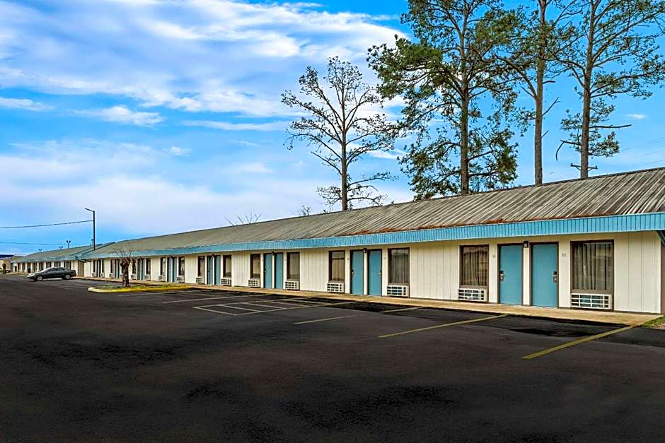 Rodeway Inn & Suites