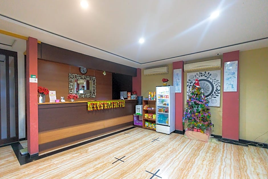 RedDoorz @ Kutisari Surabaya