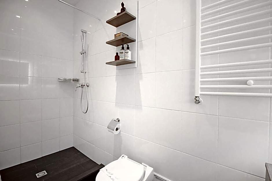 New monumental garden view Studio