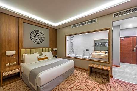 Suite with Jacuzzi