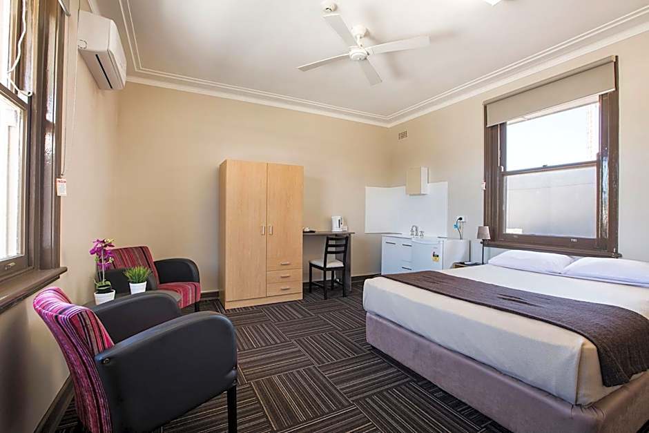 Toongabbie Hotel
