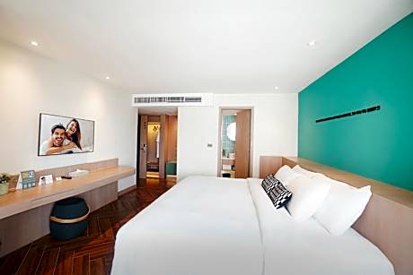 Deluxe Double or Twin Room