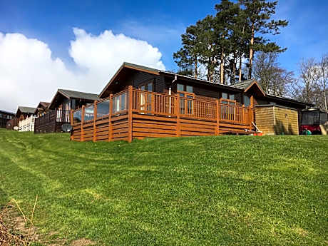 Millie,s View 18 hole free Golf