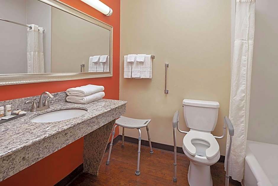 La Quinta Inn & Suites by Wyndham Tucson Reid Park