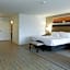 Holiday Inn Hotel & Suites Bloomington Airport By IHG