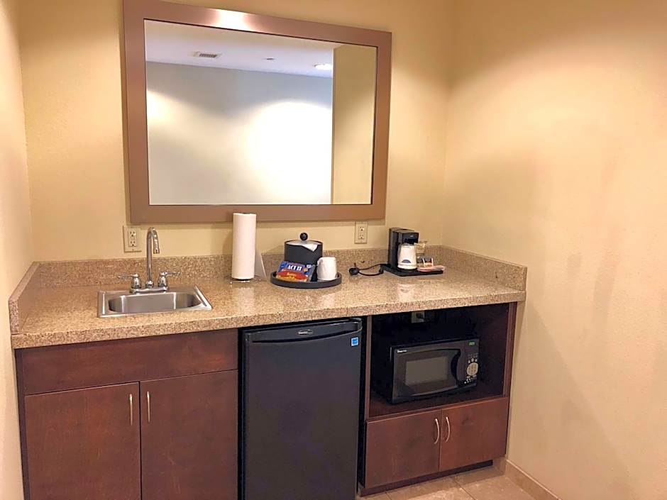 Hampton Inn By Hilton And Suites Woodstock