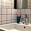 MOB HOTEL Paris Les Puces