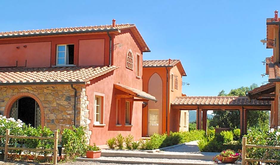 ISA-Residence with swimming-pool in Monteverdi Marittimo