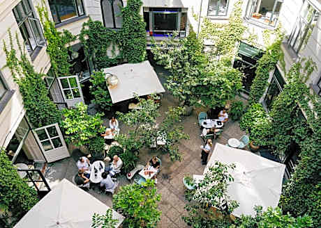 Coco Hotel