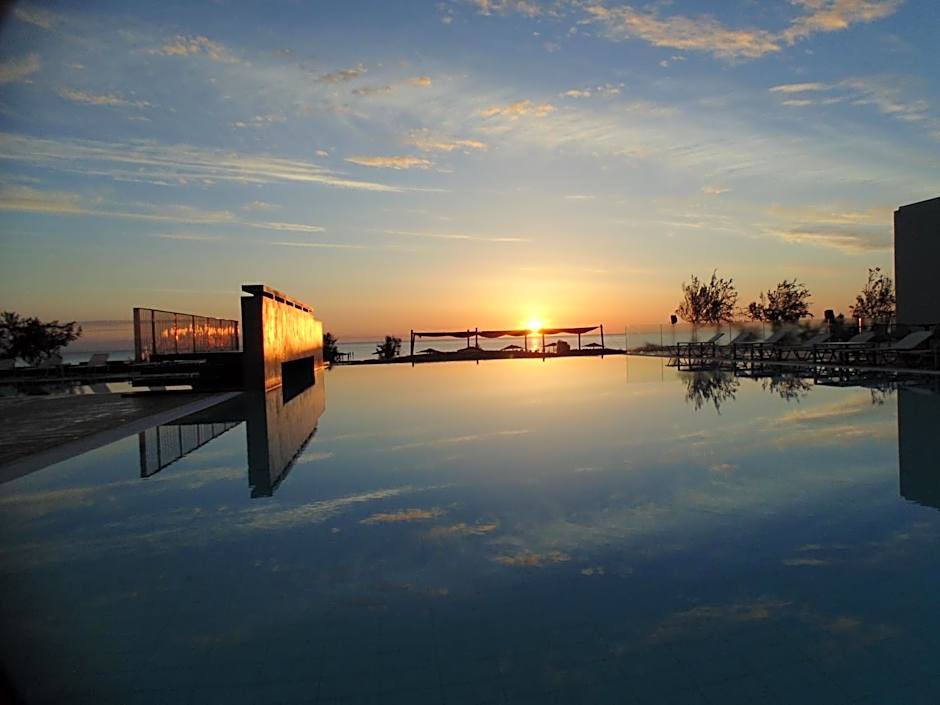 Thalatta Seaside Hotel