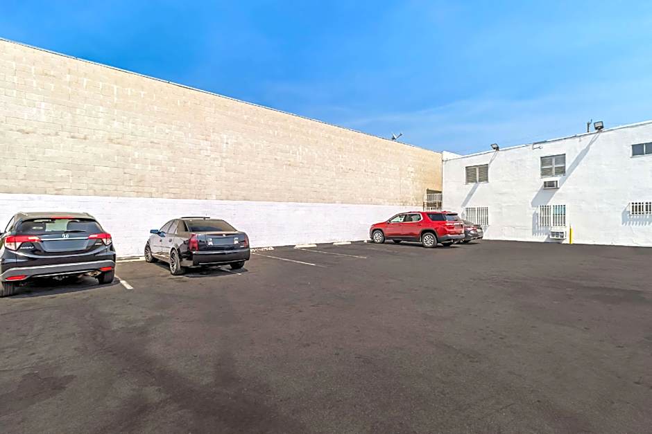 Rodeway Inn & Suites North Hollywood Burbank Airport - Universal Area