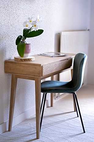 Queen Room - Disability Access