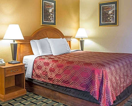 Econo Lodge Dalton West