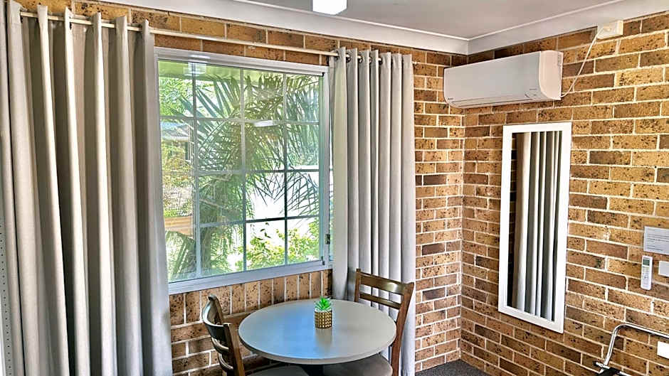 Golden Grain Motor Inn