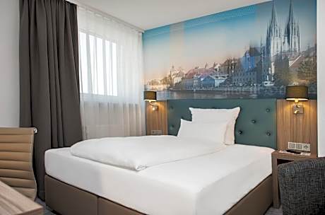 Standard Double Room with Air Conditioning