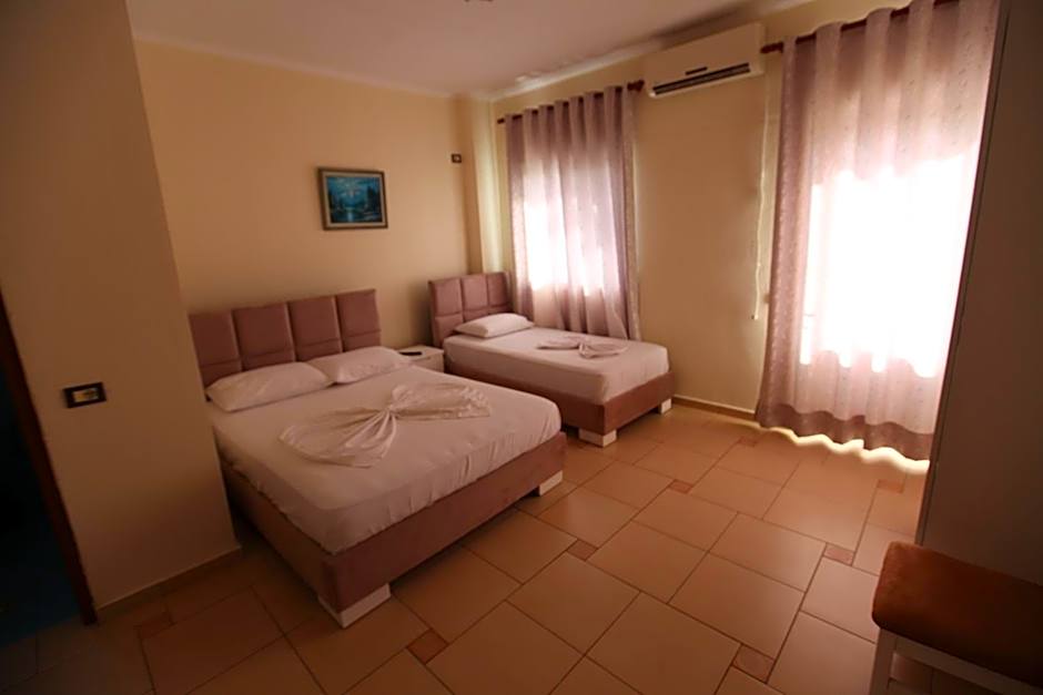 Hotel Rixhi