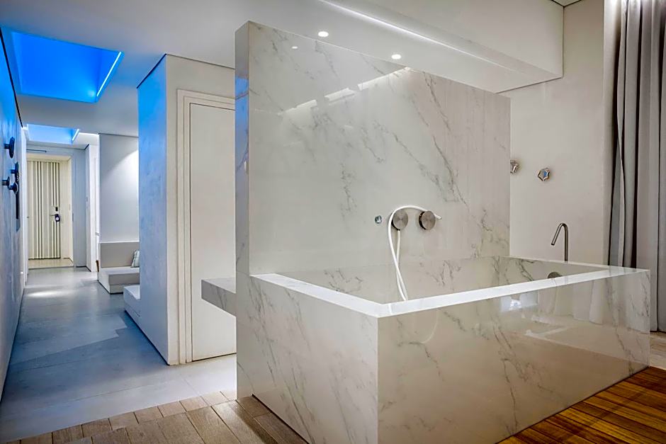 Mykonos Dove Beachfront Hotel