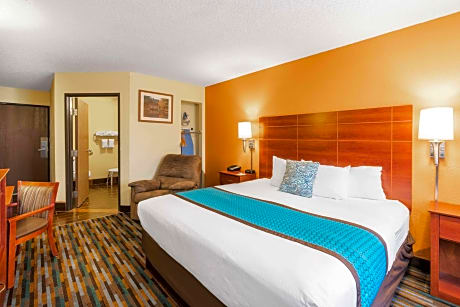 1 King Bed Mobility Accessible Room Non-Smoking