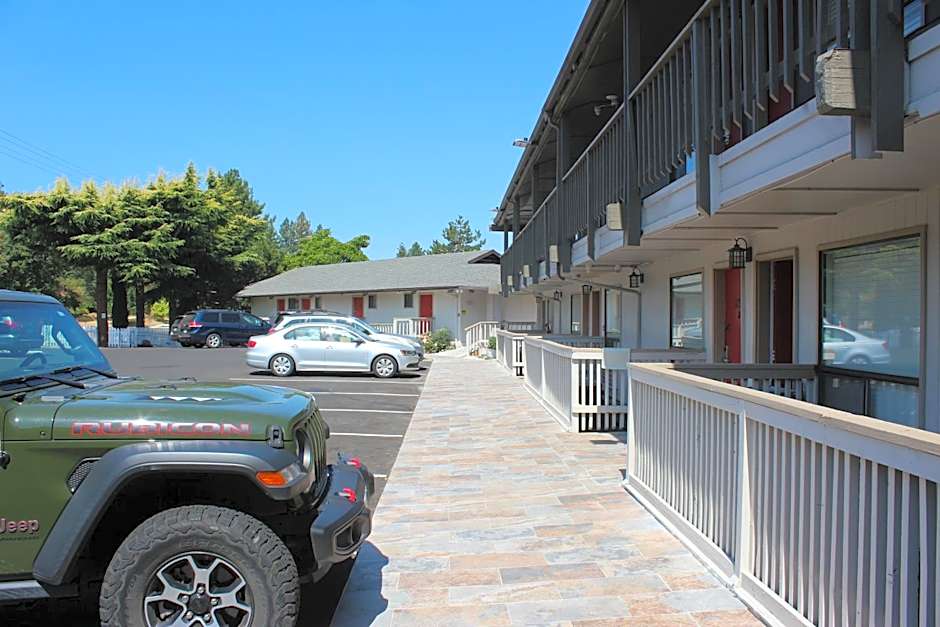 Cedarwood Inn of Ashland
