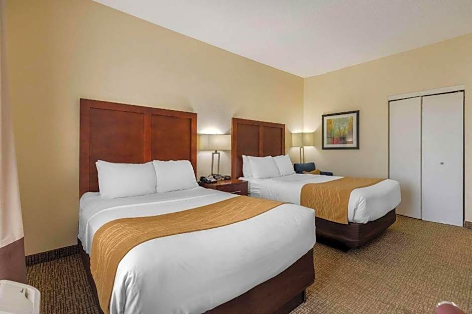 Comfort Inn & Suites