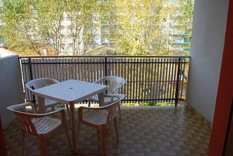 Adorable apartment with Nice Terrace - Beahost