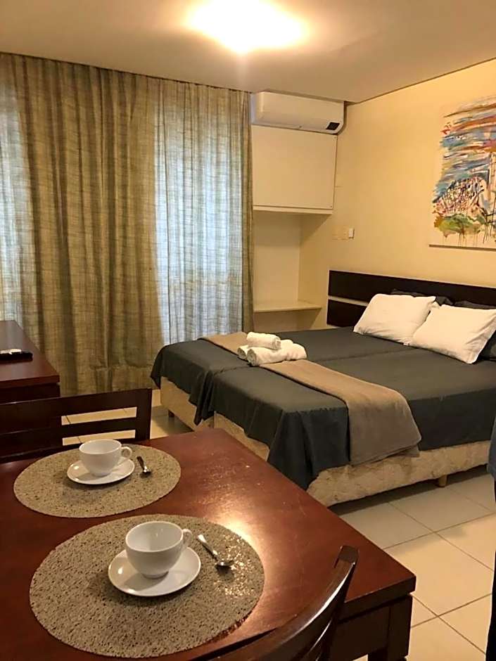 Athenas Suites By BnbHost