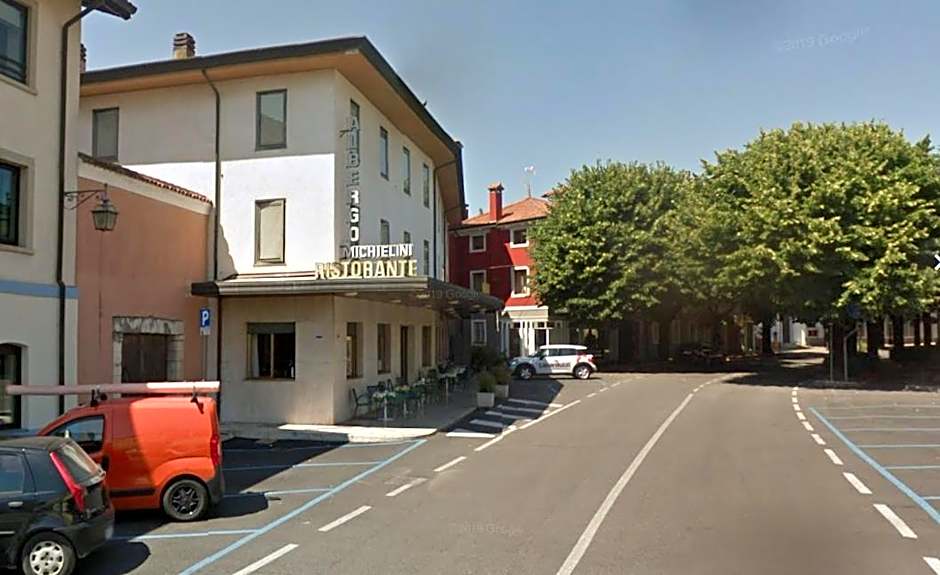 Photo 1 of 7 of Albergo Michielini