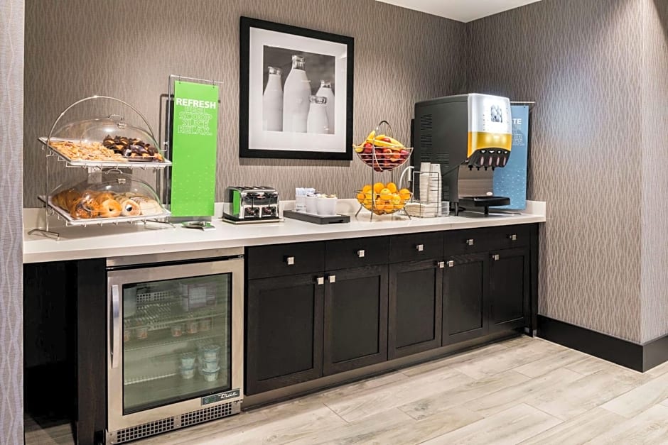 Hampton Inn By Hilton & Suites Wixom-Novi-Detroit MI