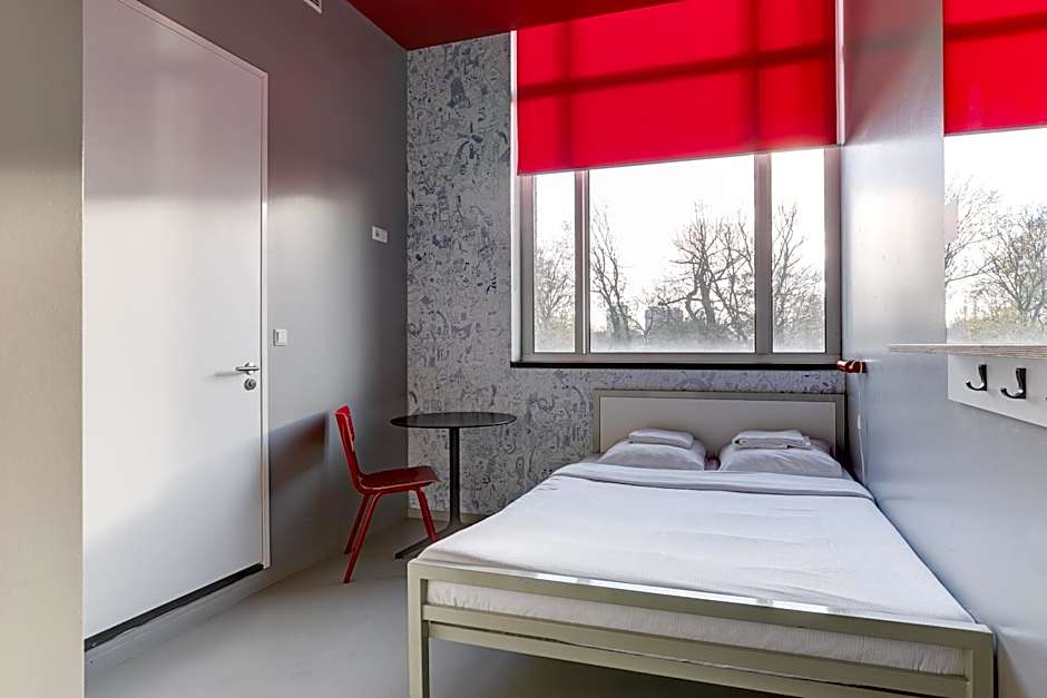 ClinkNOORD Hostel