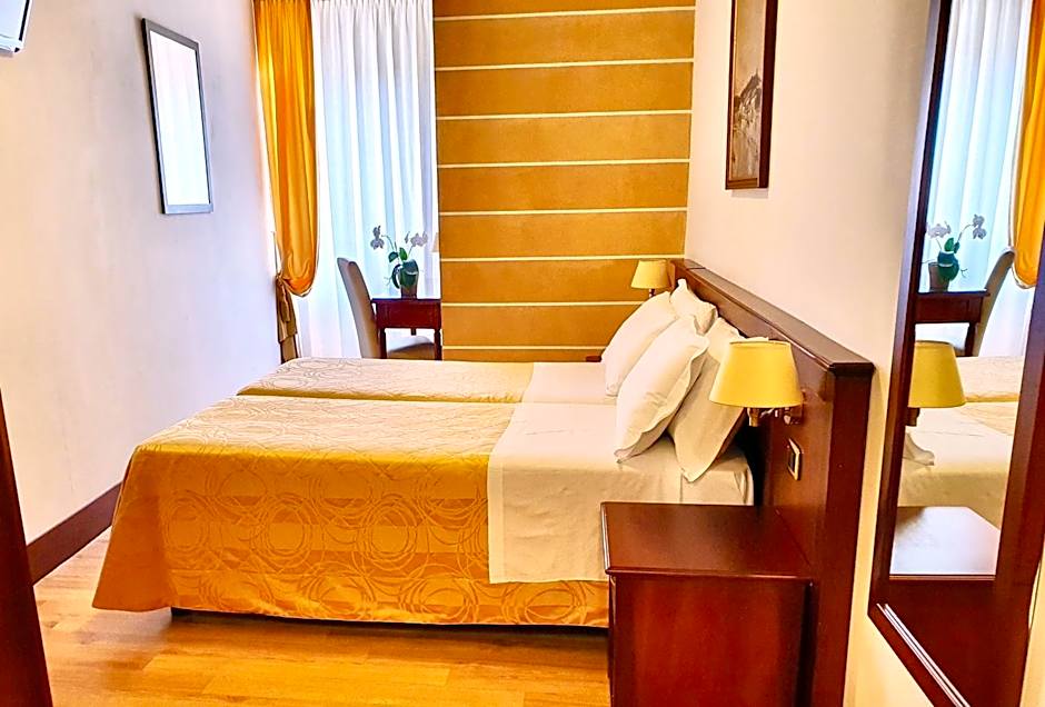 Hotel Aurora