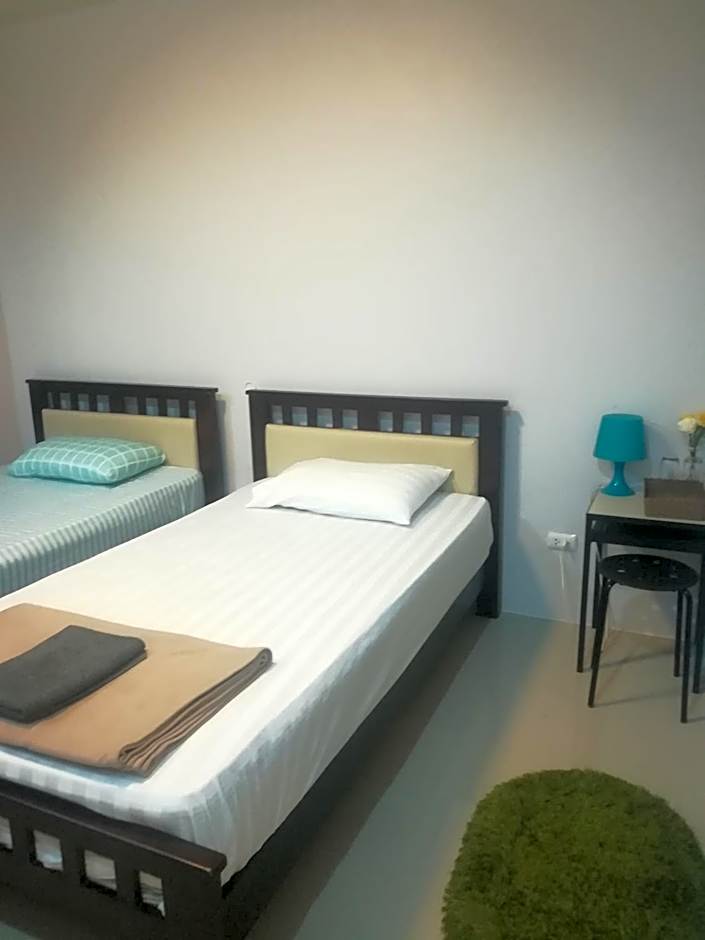 Mae Pon Hostel