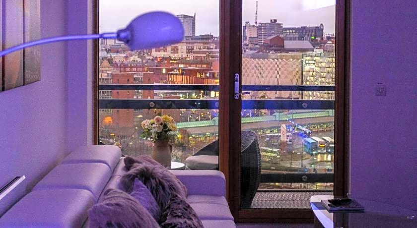 Live in Leeds Sky Penthouse