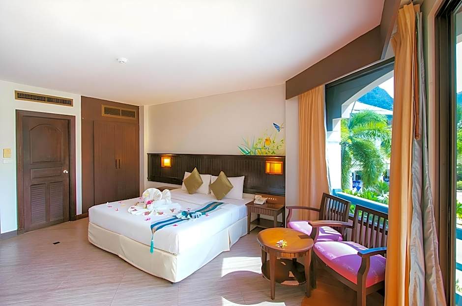 Phi Phi Island Cabana Hotel