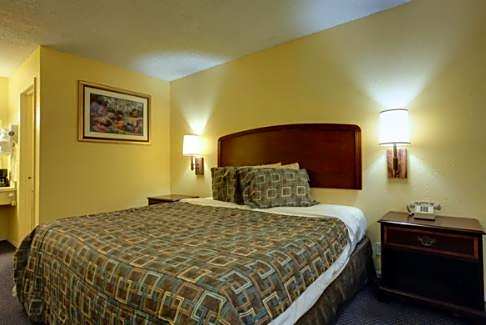 Photo 1 of 10 of Americas Best Value Inn Comanche