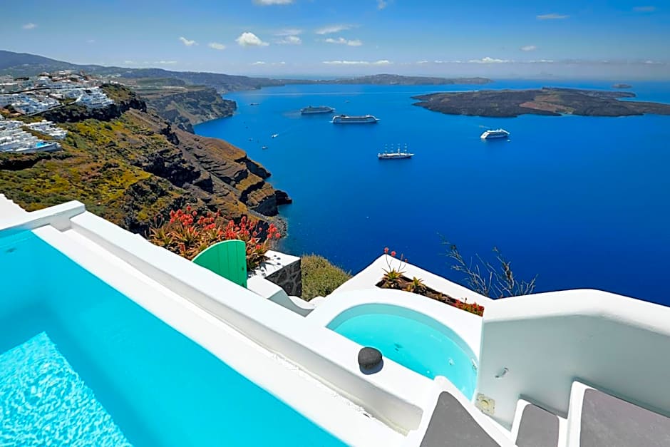 Dreams Luxury Suites