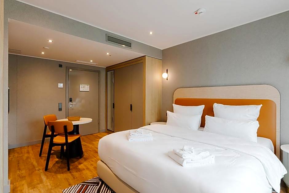 Fourty Three Luxury Serviced Apartments