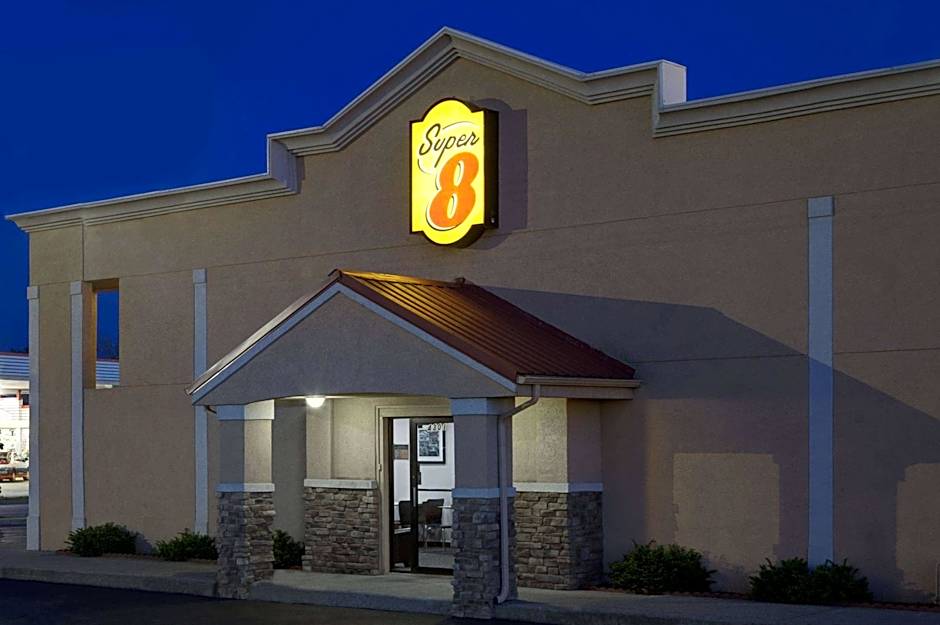 Super 8 by Wyndham Lafayette / Purdue Area