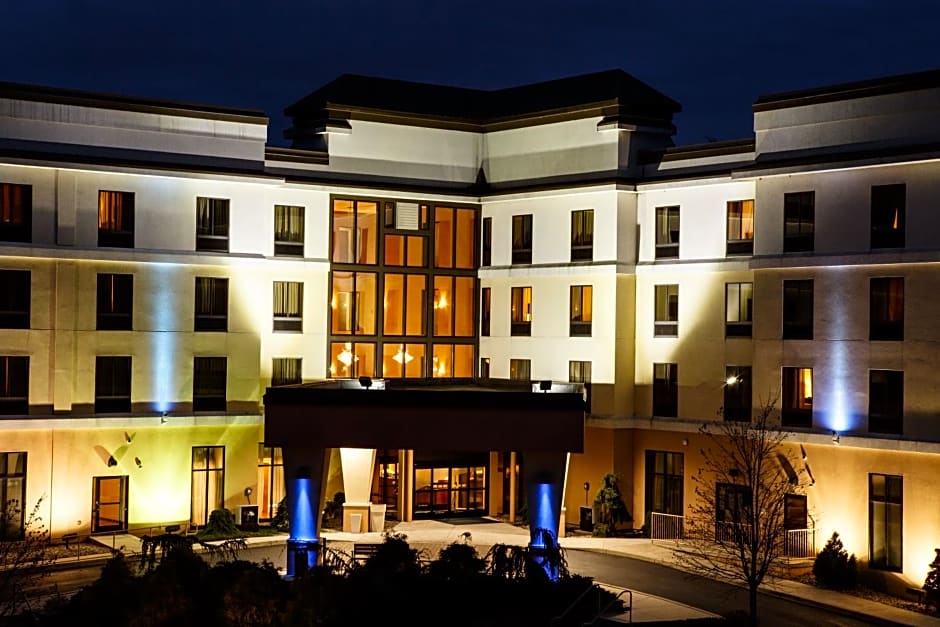Holiday Inn Express Harrisburg West By IHG
