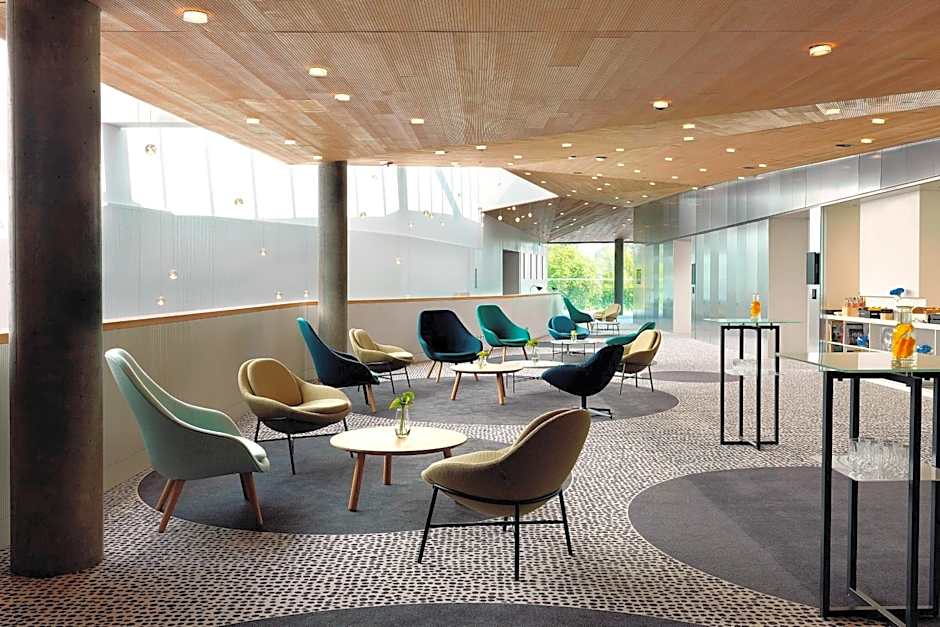 Renaissance Warsaw Airport Hotel