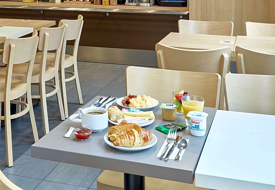 B&B Hôtel ORLY CHEVILLY Marché International