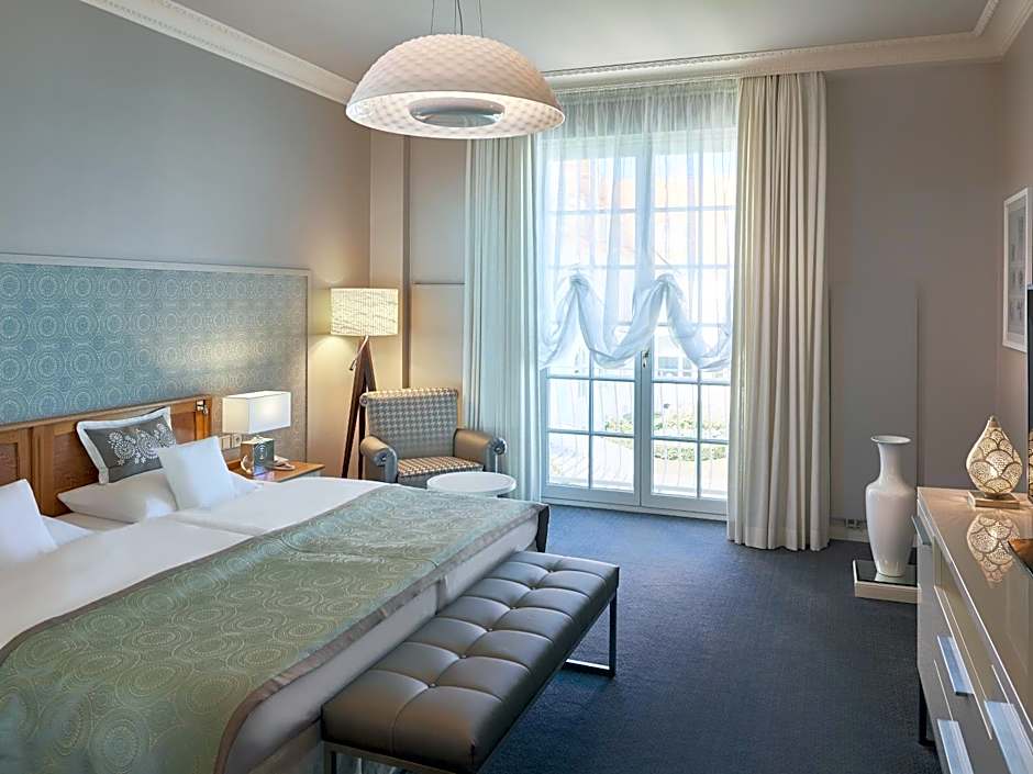 Photo 1 of 7 of Suite, Sea View