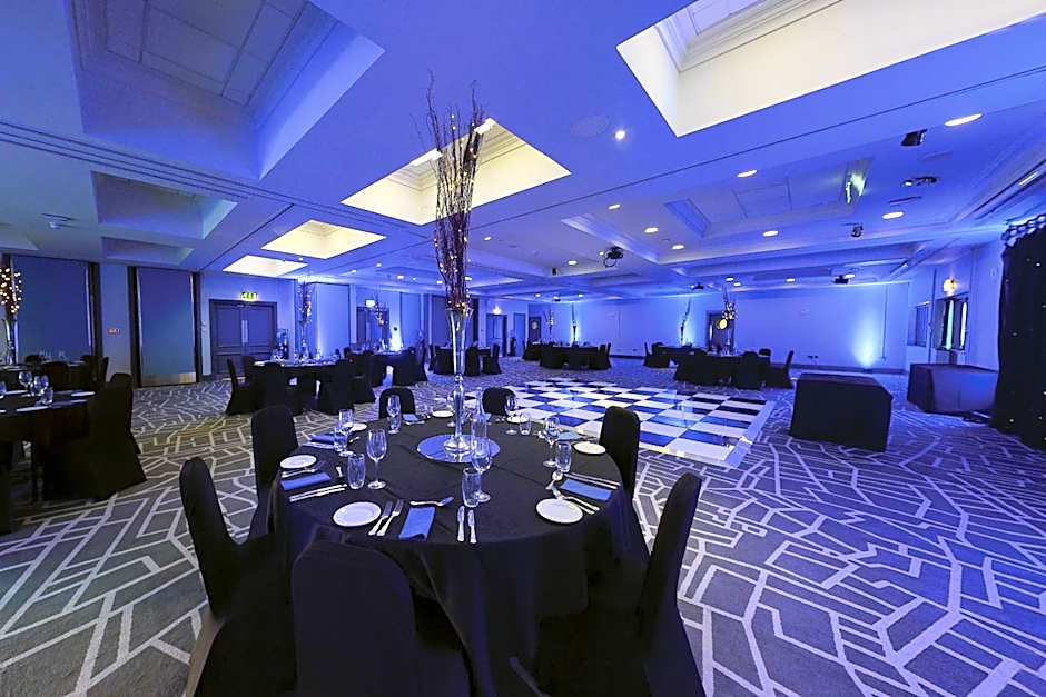 Village Hotel Leeds North